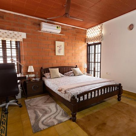 Luho Stone House Bed & Breakfast Bangalore Dış mekan fotoğraf