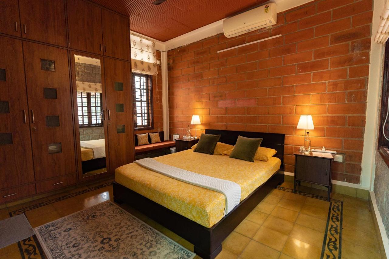 Luho Stone House Bed & Breakfast Bangalore Dış mekan fotoğraf