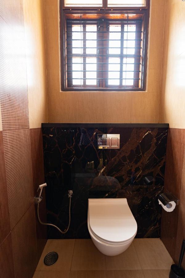 Luho Stone House Bed & Breakfast Bangalore Dış mekan fotoğraf