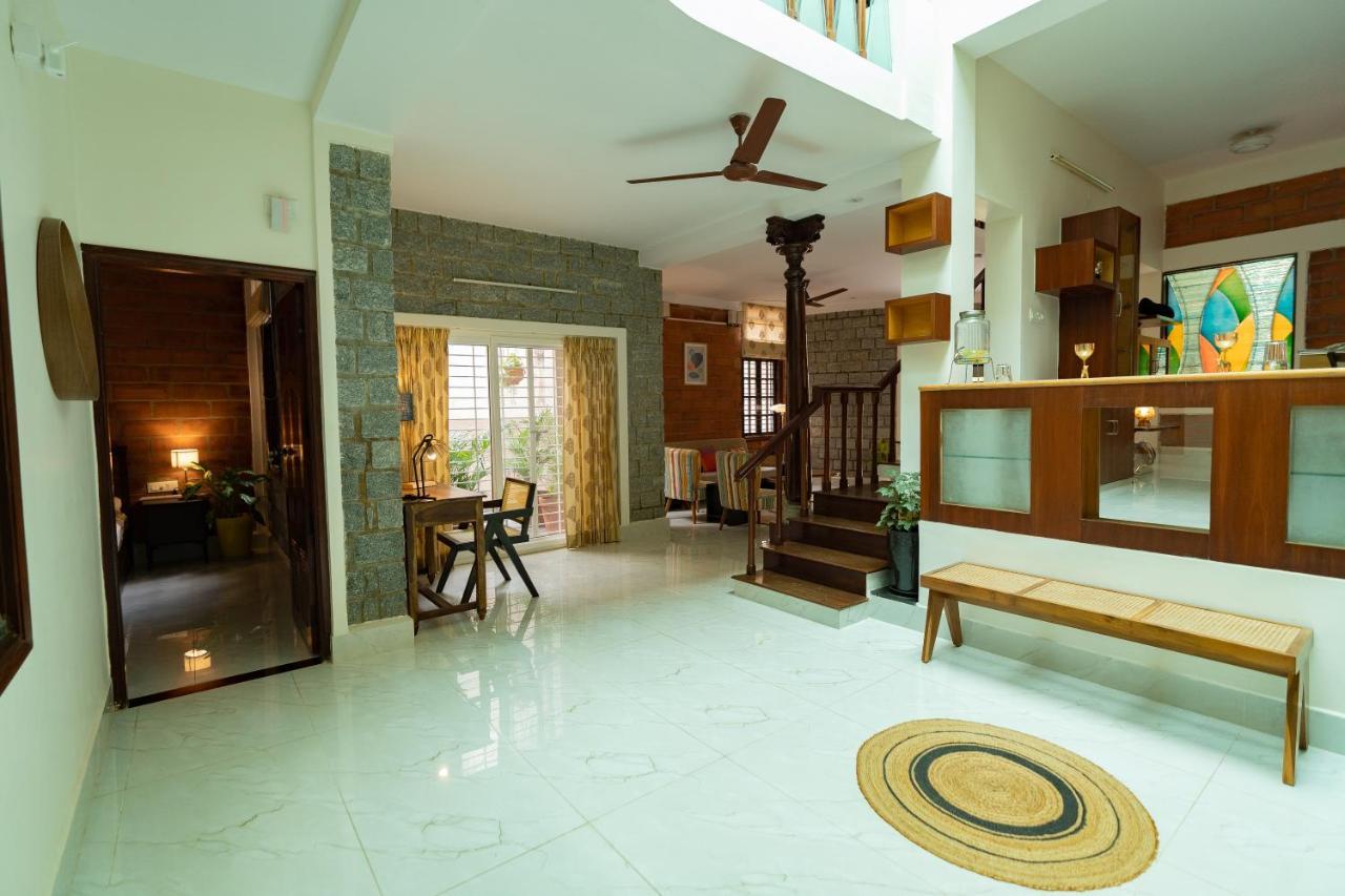 Luho Stone House Bed & Breakfast Bangalore Dış mekan fotoğraf