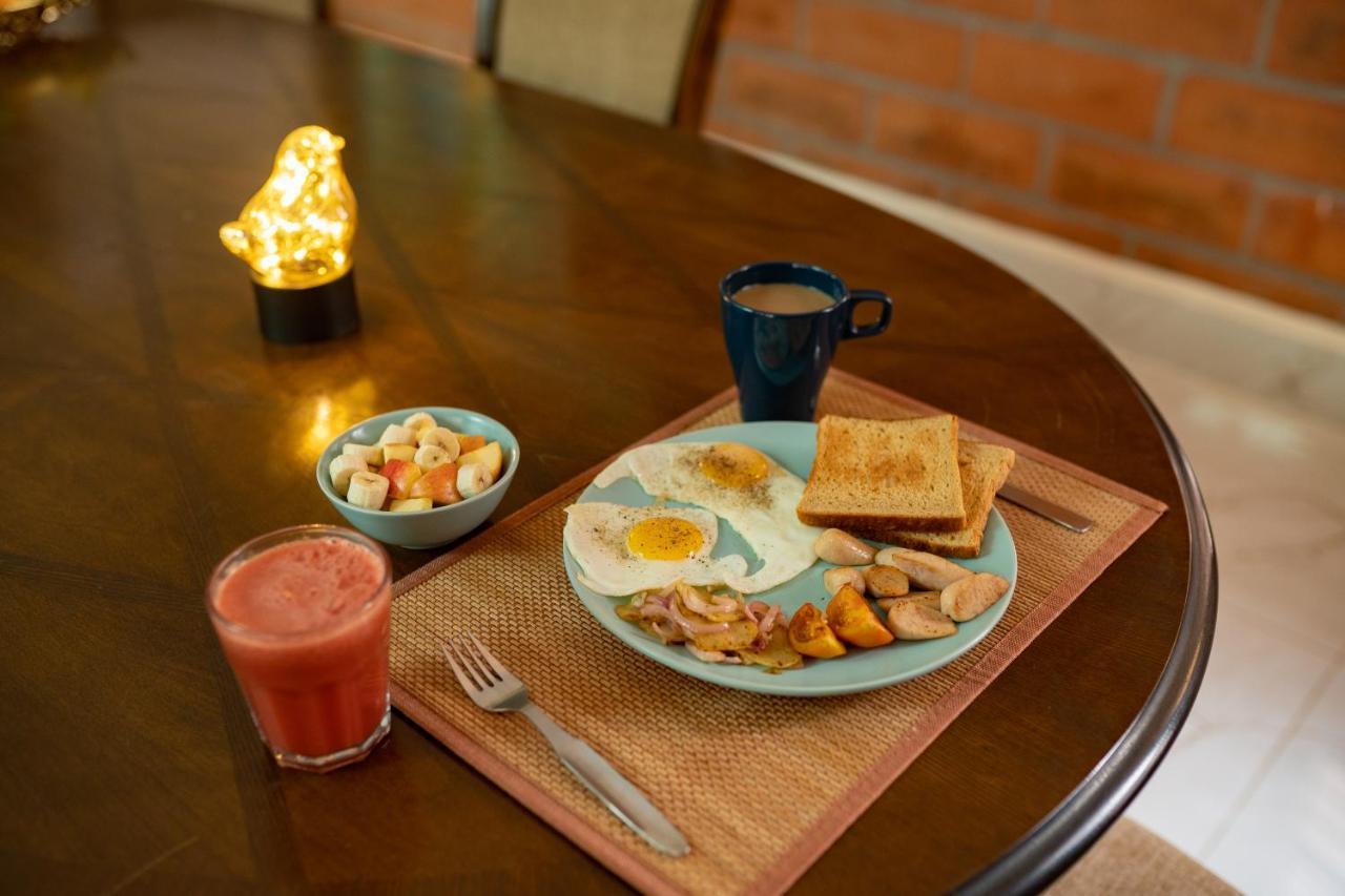 Luho Stone House Bed & Breakfast Bangalore Dış mekan fotoğraf